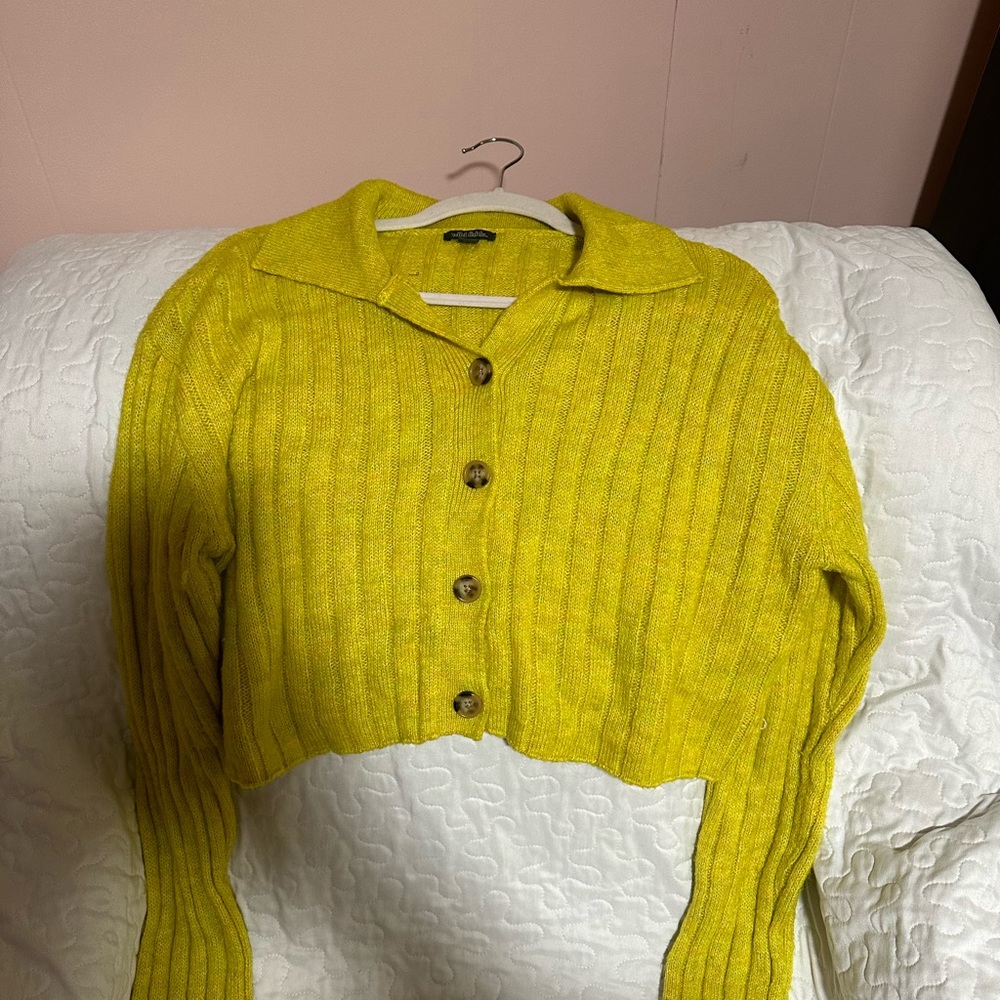 Yellow cardigan sweater perfect for fall size M